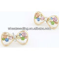 Precio de fábrica CZ Piedra Bowknot Stud Pendiente Fantasía Jewels11030380